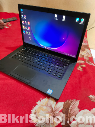 Laptop : Dell Core i5 8 gen, Touch Display